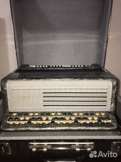 Баян «мелодия». Г.Тула