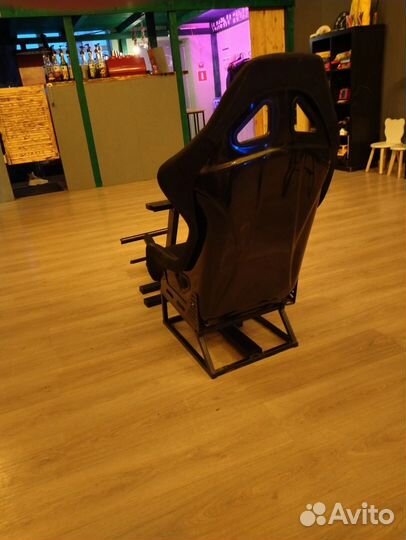 Кокпит для симрейсинга