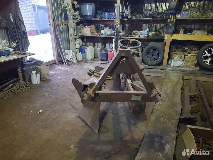 3 х корпусной плуг