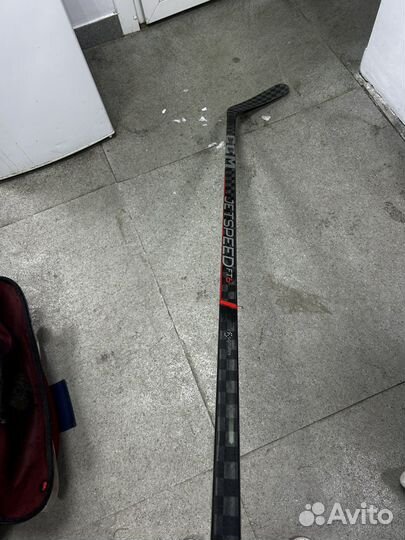 Клюшка хоккейная правый хват ccm