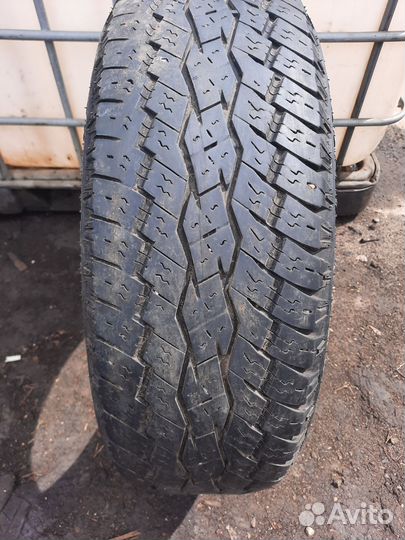 Toyo Open Country A/T 235/65 R17 108V