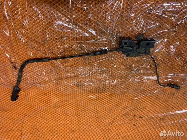 Замок капота Volkswagen Polo V 1.6 cfna 2011