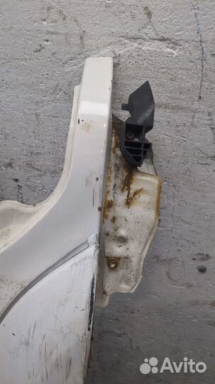 Крыло Toyota Tundra, 2004