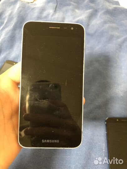 Samsung Galaxy A3 (2017) SM-A320F/DS, 2/16 ГБ