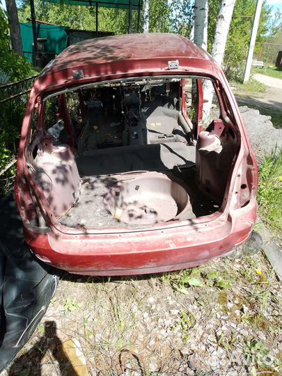 Кузов LADA kalina (можно частями)