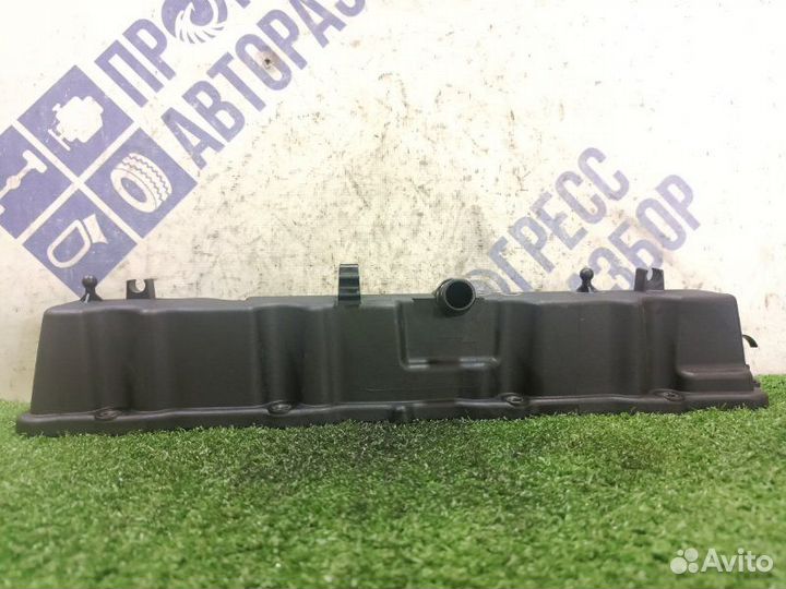 Клапанная крышка Peugeot 307 хэтчбэк 1.4 KFU 2004