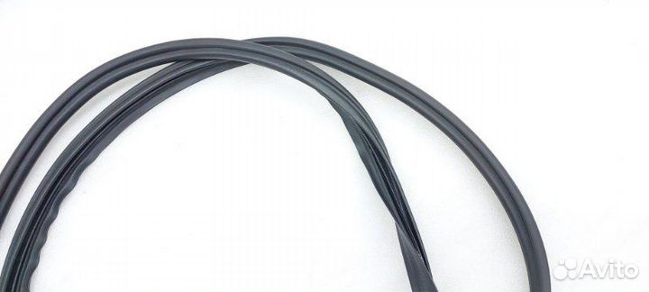 Б/У Уплотнитель двери багажника Состояние