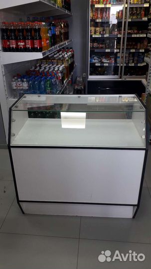 Витринная тумба