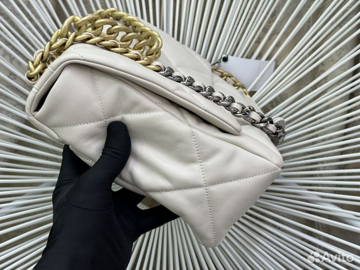 Сумка Chanel 19 Maxi