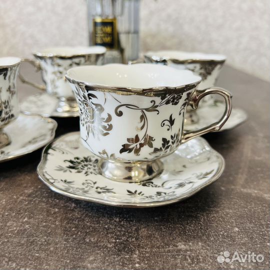 Кофейный сервиз из 4 чашек