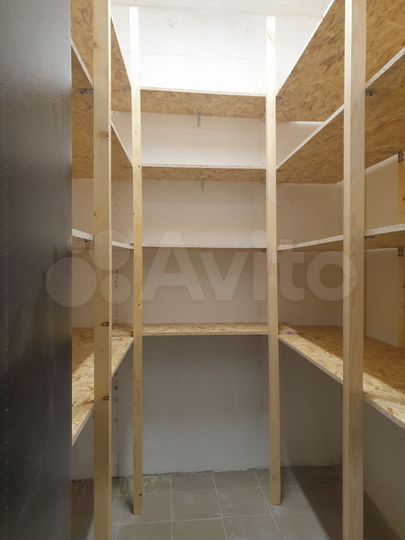 Машиноместо, 10 м²