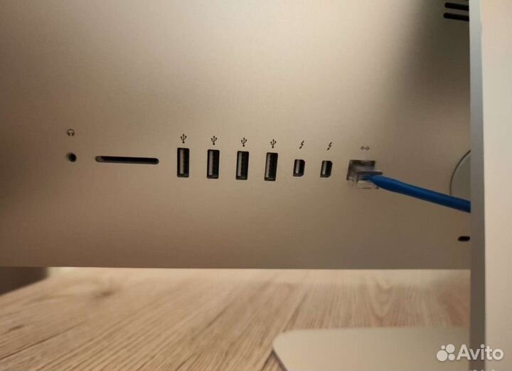 Моноблок apple iMac 21.5+клав-ра,мышь+iPod подарок