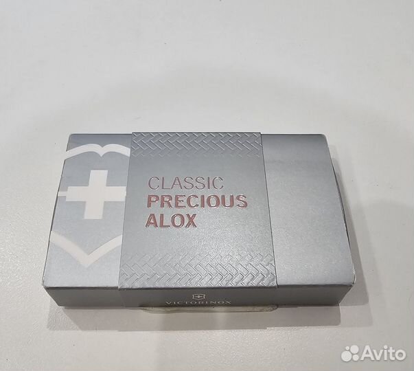 Victorinox classic sd precious alox