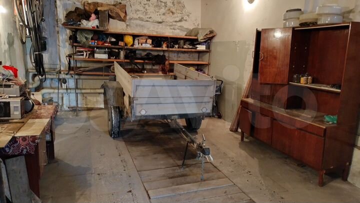 Гараж, > 30 м²