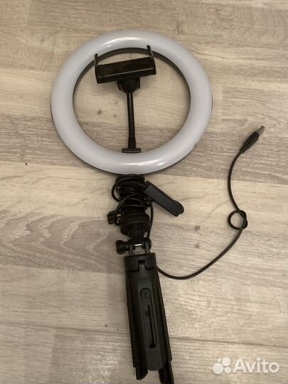 Кольцевая лампа