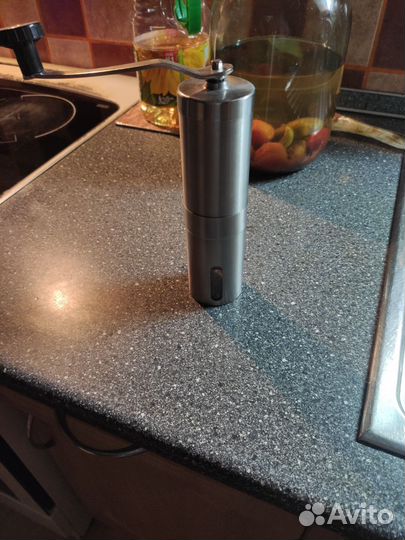 Кофемолка ручная бу