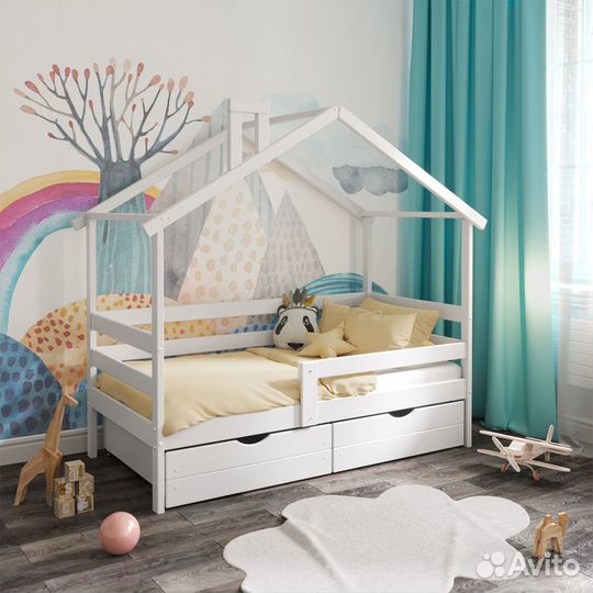 Детская кровать домик из березы