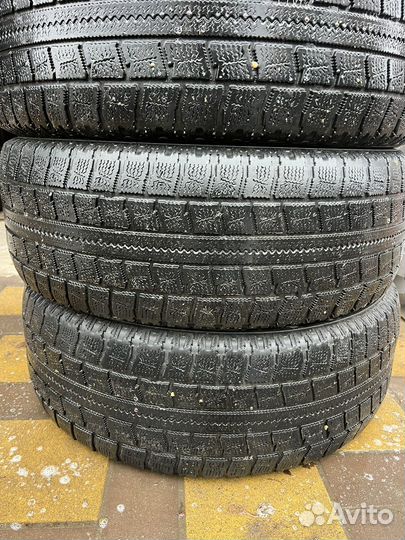 Toyo Observe GSi-5 225/60 R17 99T