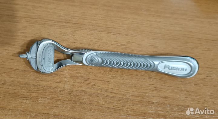 Бритвенный станок Amway.Gillette Fusion Venus