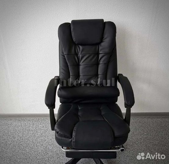 Офисное кресло руководителя Boss