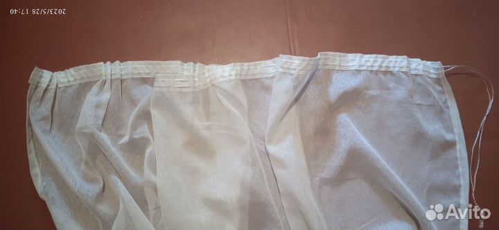 Тюль с золотой вышивкой и каймой