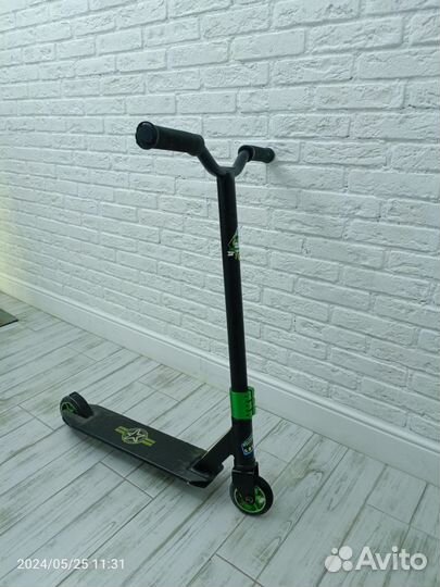 Трюковой самокат