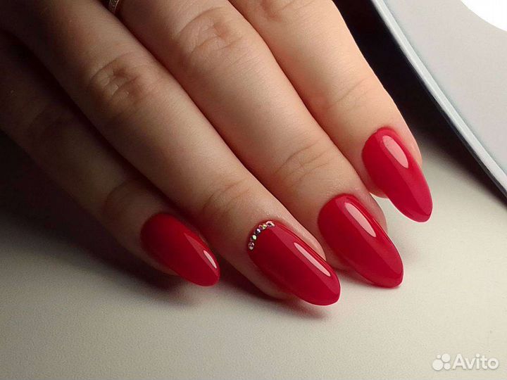 Маникюр педикюр