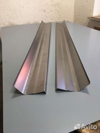 Порог nissan cube z10