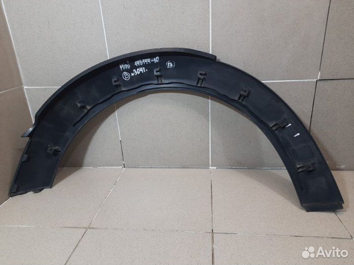 Накладка переднего крыла правого Mini Clubman R55