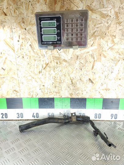 Трубка системы охлаждения Mitsubishi Carisma 2000