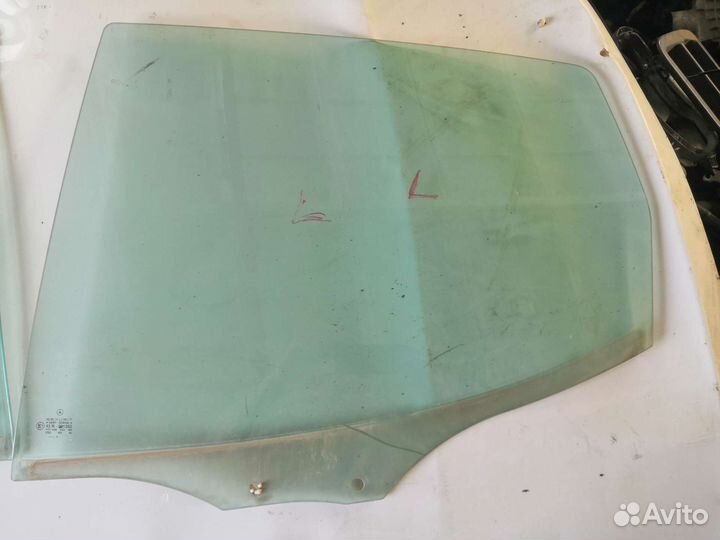 Стекло двери задней мерседес W168
