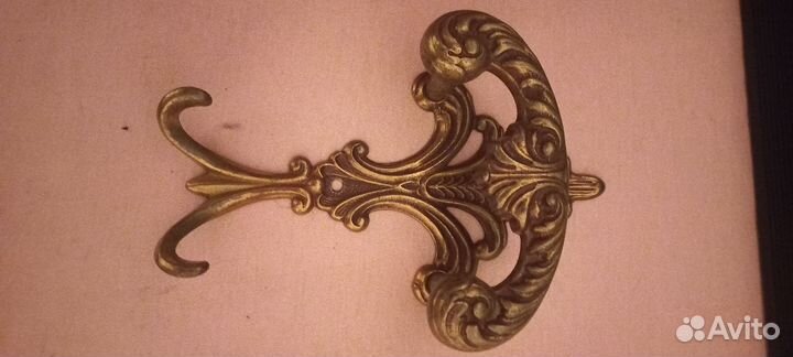 Вешалки антикварные