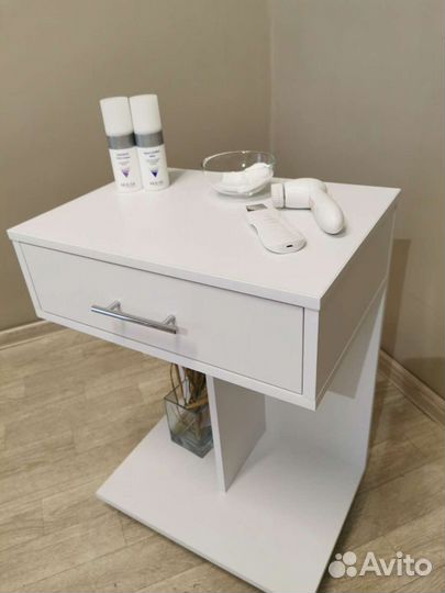 Тележка Косметологическая педикюрная