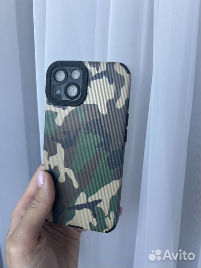 Чехол на iPhone 13