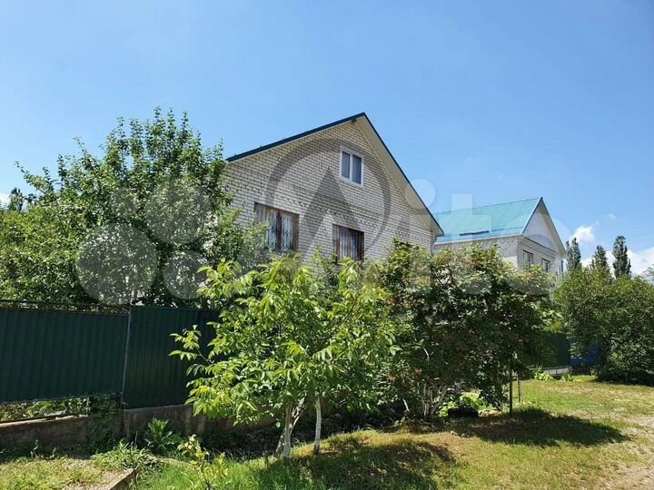 Дом 219 м² на участке 6 сот.