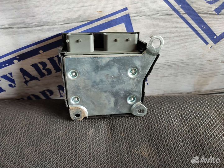 Блок SRS Kia Quoris 2012