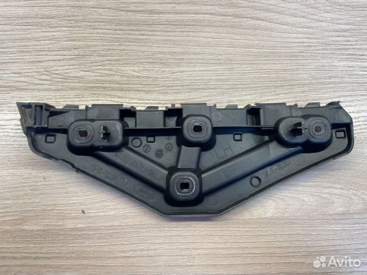 Кронштейн бампера передний левый LADA X-Ray