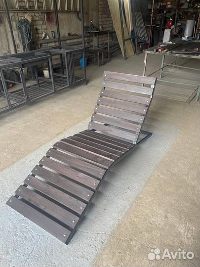 Шезлонг лежак