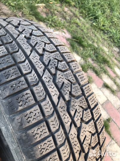 Kumho I'Zen RV Asymmetric 225/65 R17
