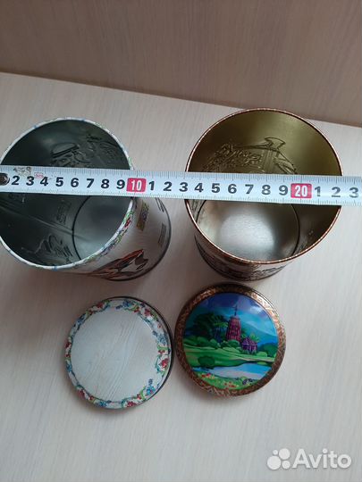 Металлическая банка для сыпучих продуктов 