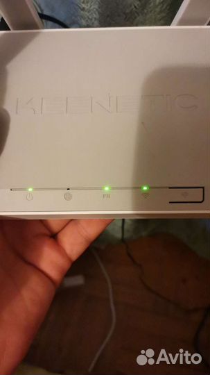 Wi-Fi роутер Keenetic Extra KN-1711 без торга