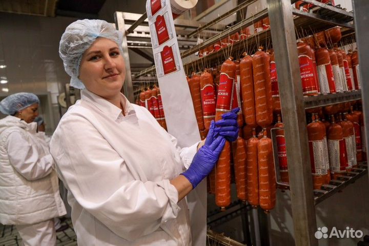 Разнорабочие (мужчины и женщины) на вахту