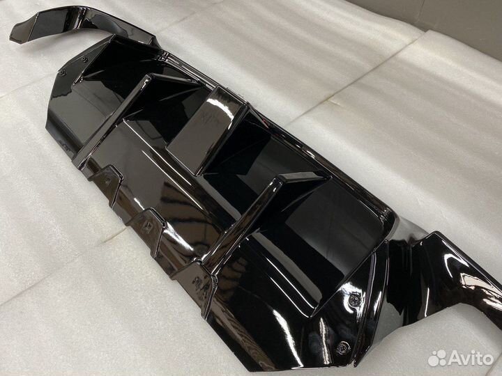 М5 задний бампер + диффузор м5 лед BMW F10