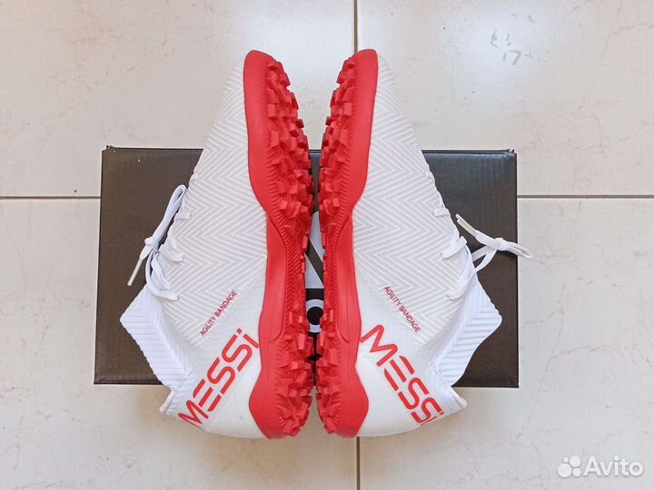 Сороконожки Adidas Nemeziz 39,40,41,43,44