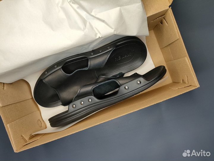 Мужские, абсолютно новые тапки / шлепанцы из натур