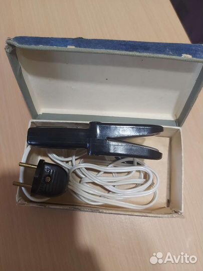 Электро-утюг 