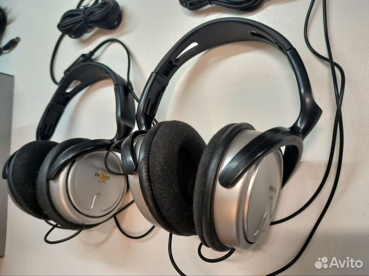 Пара наушников Phillips SHP2500