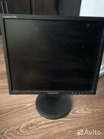 Монитор Samsung