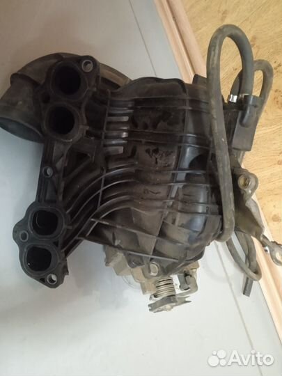 Впускной коллектор в сборе на ваз 2114