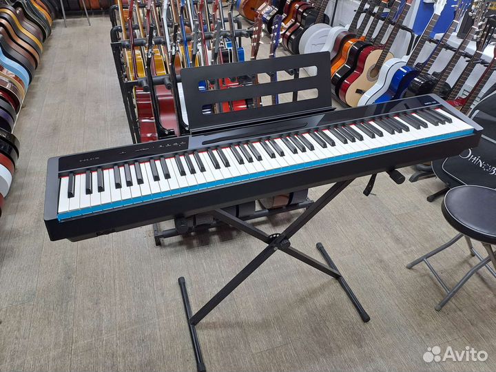 Цифровое фортепиано Nux чёрное